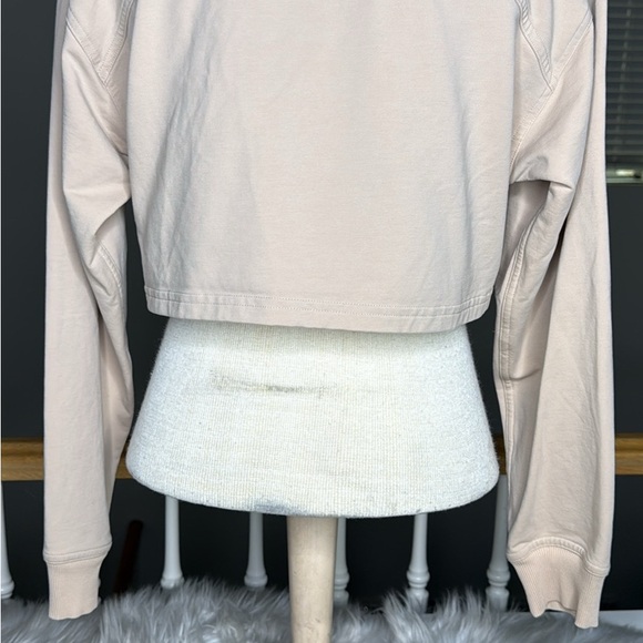 Lululemon Top “All Yours” Cropped Crew Size Small EUC Workout Gym Yoga Pilates - Picture 4 of 5